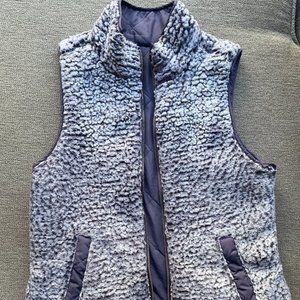 Violet sherpa reversible vest - size S